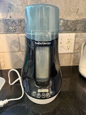 Baby Brezza Bottle and Breastmilk warmer